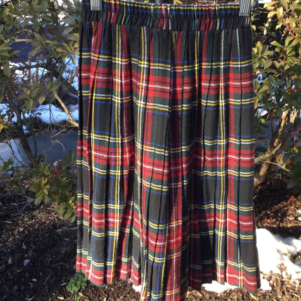 Illustrations Classic Plaid Pleated Skirt